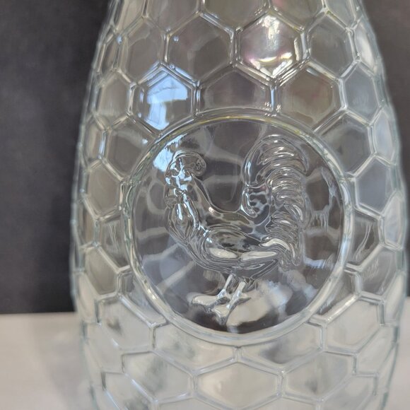 Grant Howard Water Carafe, 10” Chicken & Chicken Wire Or Honeycomb, Yellow Lid - Picture 2 of 7